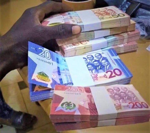  Woman remanded for allegedly stealing GH¢800,000 mistakenly transferred to her account